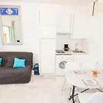 French Riviera: Seafront Apt&pool Near Monaco Rocabruna