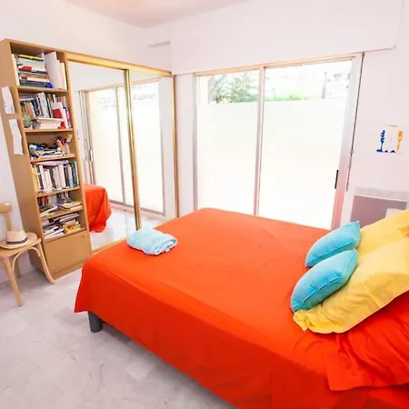 French Riviera: Seafront Apt&pool Near Monaco Apartamento Rocabruna