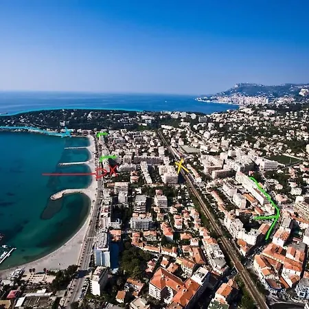 French Riviera: Seafront & Pool Near Monaco *